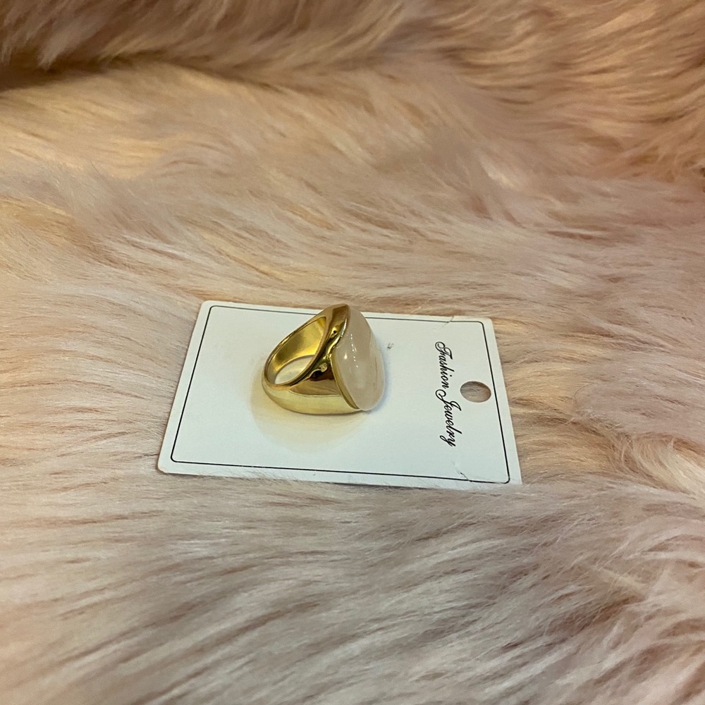 Ring - Picture 4 of 4